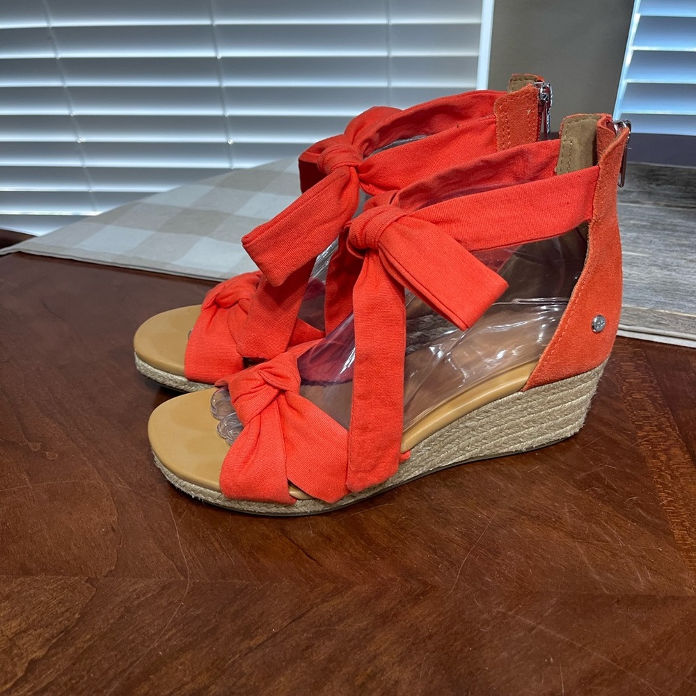 Ugg Yarrow Canvas Espadrille Wedge Sandals Shoes - Picture 2 of 10